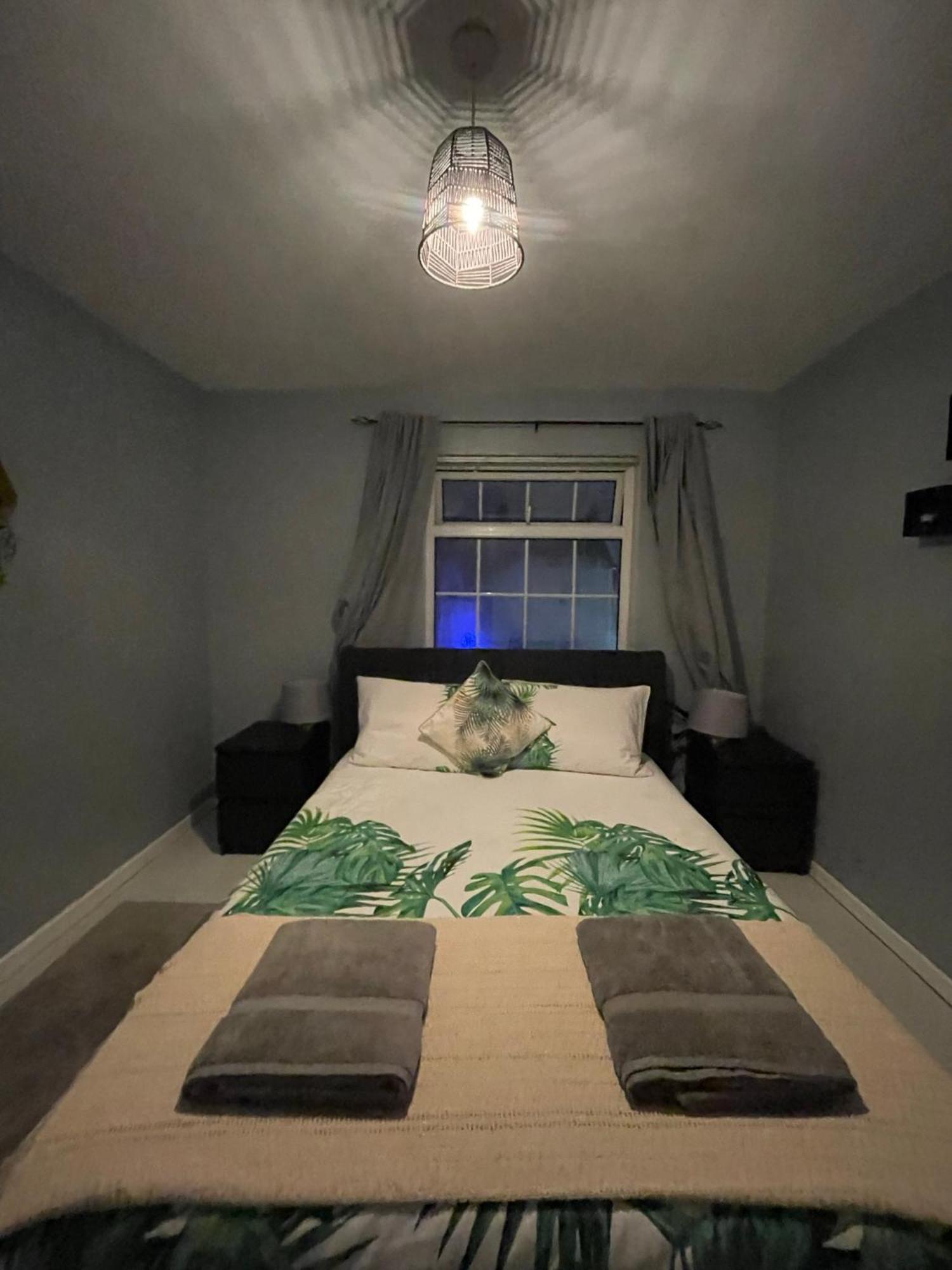 House Near To Castlecourt Shopping Apartment Belfast Ngoại thất bức ảnh