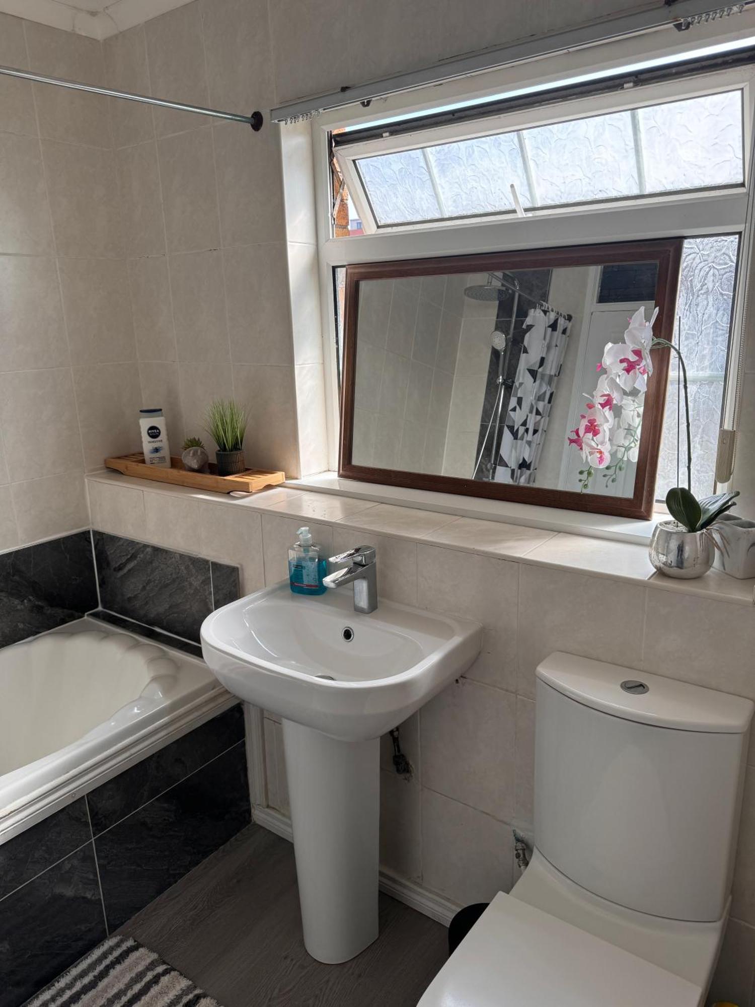 House Near To Castlecourt Shopping Apartment Belfast Ngoại thất bức ảnh